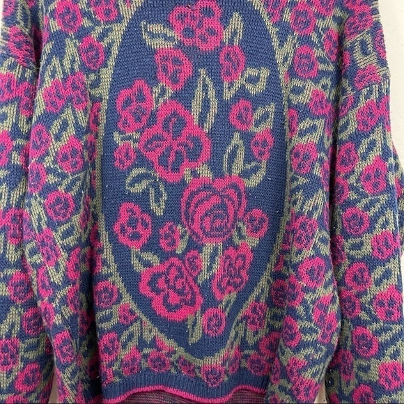 ♥️ Vintage Sweaters Blue Floral Print Long Sleeve Sweater - Picture 2 of 6
